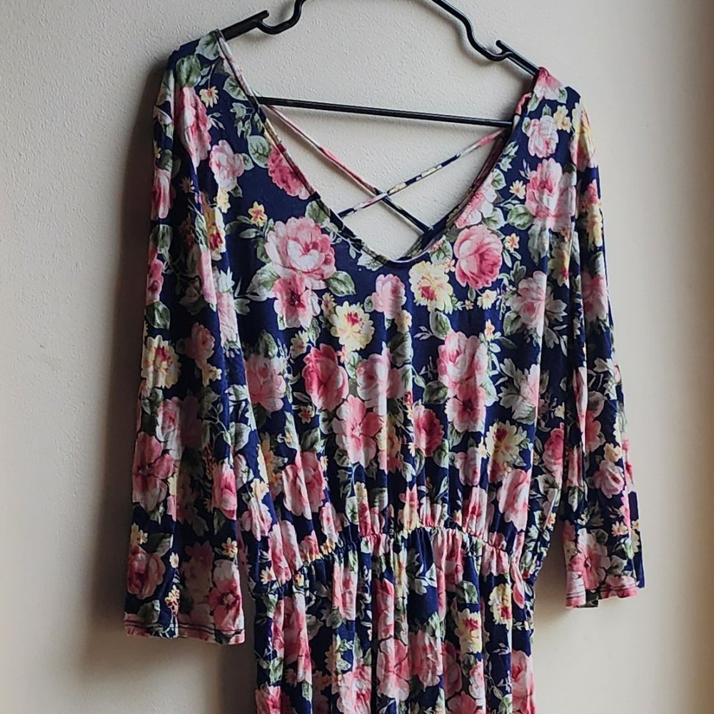 Gilli Floral Culotte Dress Size Large - Picture 14 of 16